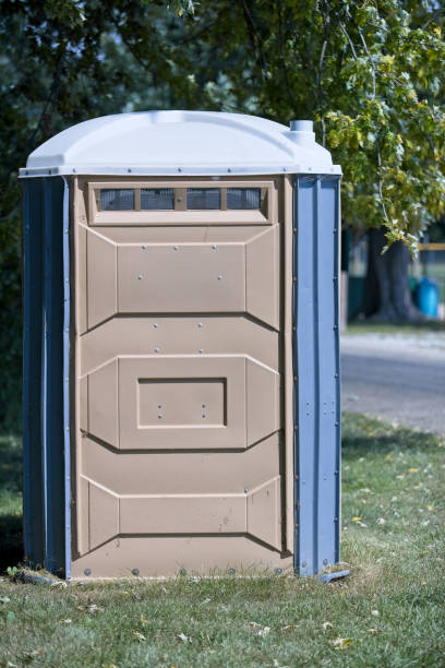Porta potty delivery and setup in Fort Salonga, NY